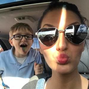 Meet your Posher, Stephanie